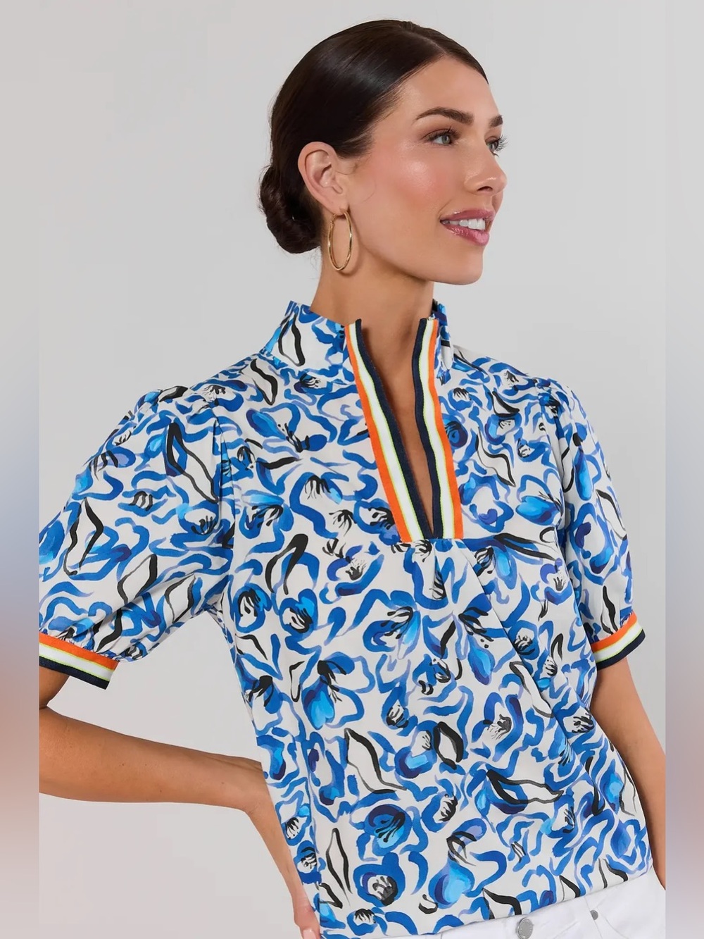 NWT Voy Avara Vanessa Blue Floral Print Top Sz S